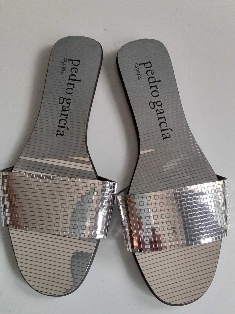 Pedro Garcia Silver Metallic Grid‎ Slide Sandals Made in Spain Size 38.5